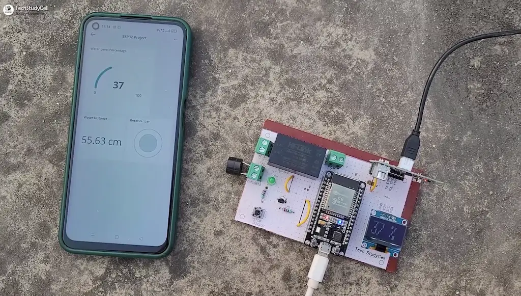 Water Level Indicator Using ESP32 Arduino IoT Cloud 2025